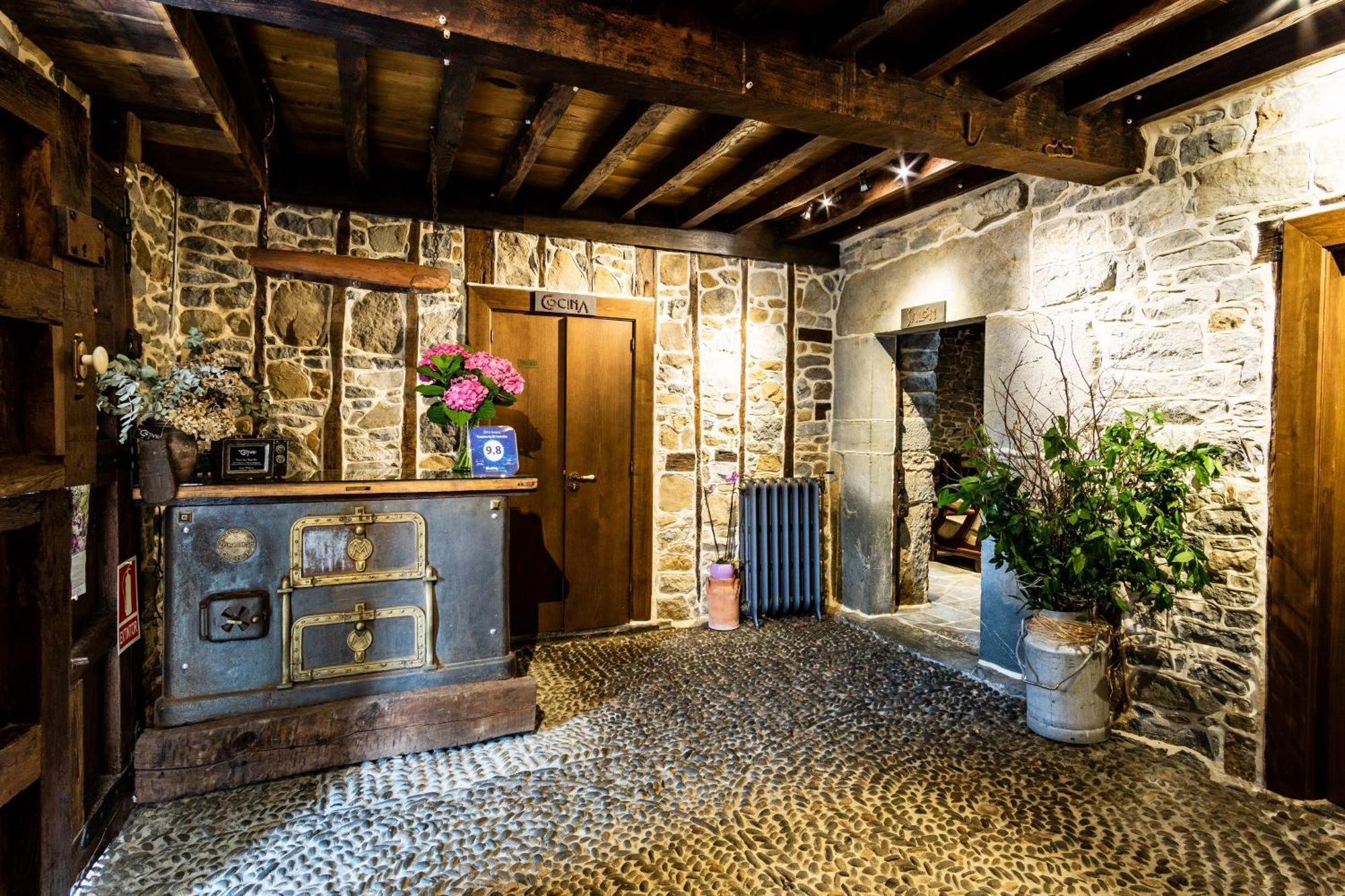 Отель Casona De El Castaniu Серрапио Экстерьер фото