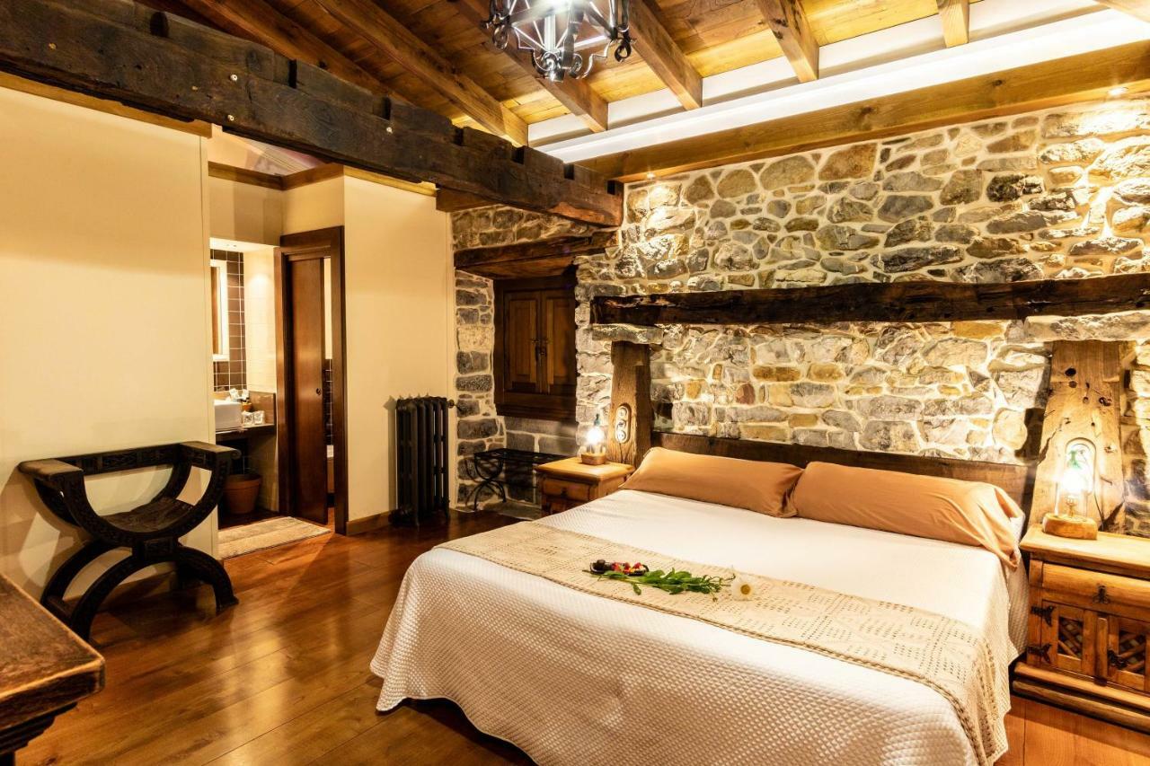 Отель Casona De El Castaniu Серрапио Экстерьер фото