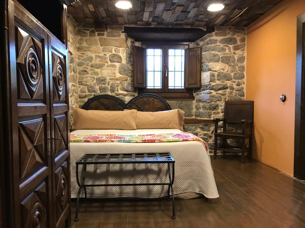 Отель Casona De El Castaniu Серрапио Экстерьер фото